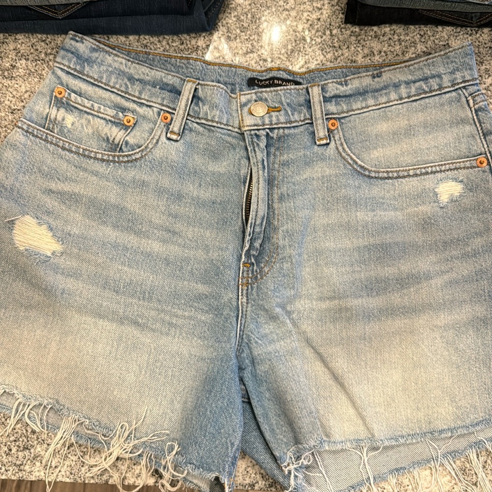 Lucky brand